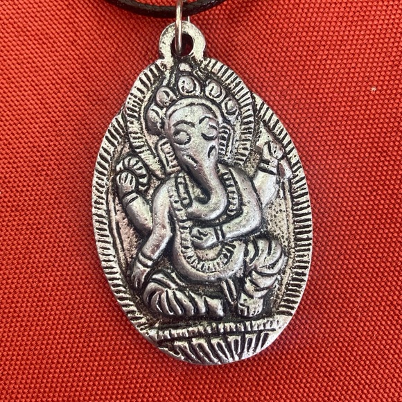 Lord Ganesha pendant - Picture 2 of 2